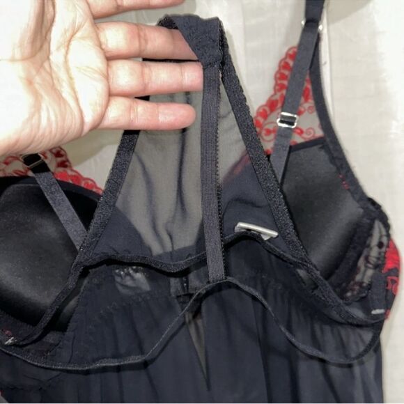 SW by Cinema ETOILE L Black Red Embroidered Chiffon Intimate Gown with Thong - Picture 8 of 11